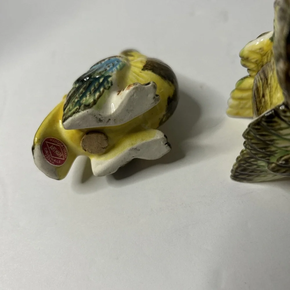 Vintage Ceramic Turkey Figurine Salt & Pepper Shakers Japan